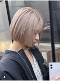 原宿　ミルクティーグレージュ　ミニボブ　外国人風カラー