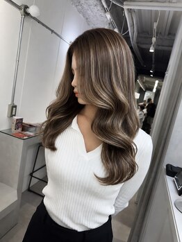 ボンドストーリーホワイト(BondStory White)の写真/【HOT PEPPER Beauty AWARD 2025 BESTSALON SILVER Prize受賞】予約殺到stylistが手掛ける主役級style☆