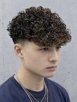 ロビー 青山(ROBBY)&nbsp;【男の垢抜け】スパイラルカール×スパイキーフェードマッシュ