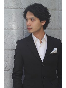 ブークル(boucle) 外国人風 ビジカジ ウルフ