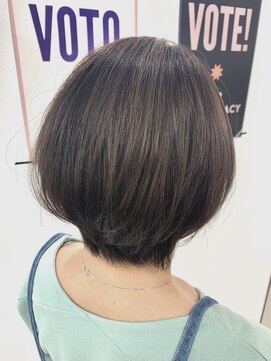 スエード(suede) ハイライトxアッシュグレージュxショートスタイル