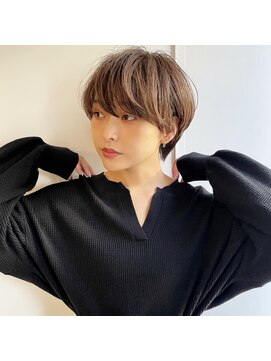 ラナ 渋谷(Lana) 【Chill】大人可愛いAラインピンクベージュクールショートボブ