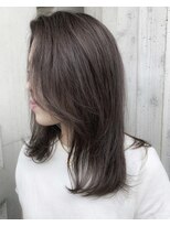 リバレッジ 広尾(Leverage)&nbsp;ダークトーン・大人グレージュ【広尾/恵比寿】担当：柴崎 麻緒