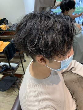 エヌプラス(N+) メンズヘアフェザーパーマサーフカール刈り上げセンターパート