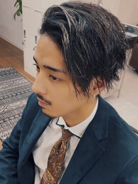 ウェグ 難波(WEG) WEG/難波/道頓堀/ツイストスパイラル/ハイライトカラー/刈り上げ