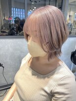 アロー(arrow)&nbsp;ピンクベージュ×くびれウルフカット【moemi】