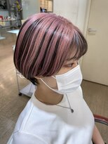 レンジシキチジョウジ (RENJISHI KICHIJOJI)&nbsp;ベイビーピンク×アンブレラカラーのマッシュショート