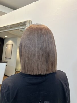 アンククロス 青山店(ANKH CROSS) ミルクティーグレージュ