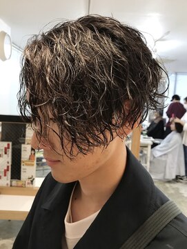ローウェ バイ フィフス 立川メンズサロン(Louwe by fifth) センターパートツイストスパイラルパーマ刈り上げメンズパーマ
