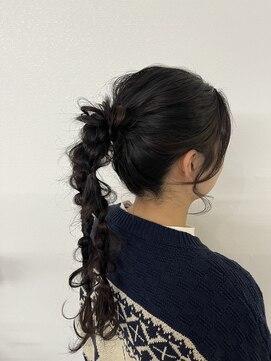 O ワンランクアップポニーテール ルーズヘアお呼ばれ