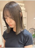 タッセルボブ切りっぱなしボブワンブリーチダブルカラー