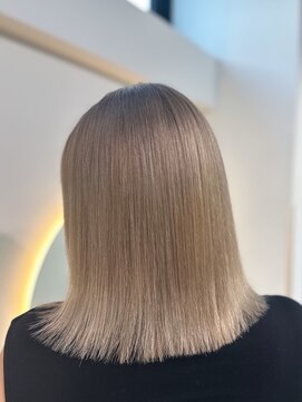 ラピス 福岡天神店(Lapis) ホワイトベージュ