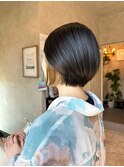 インナーカラー丸みショートボブ