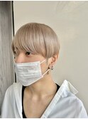 メンズホワイトミルクティーベージュ　ケアブリーチ髪質改善