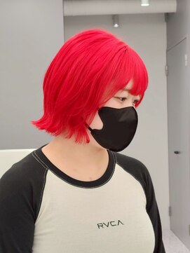 エニフォーイーストハム(Eni for eastham) ブリーチカラー/蛍光カラー/レッドカラー/ミディアムボブ