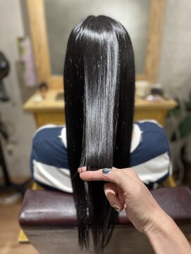 クーシ(kuusi) 縮毛矯正【高円寺/東高円寺/新高円寺】