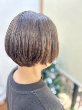 ボブ×グレージュ