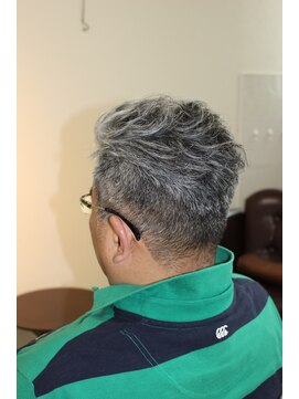 ラスター(Luster) こっそりツーブロック