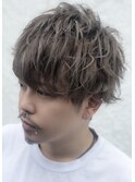 王道マッシュもハイライトを入れて束感強調♪
