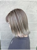 ▲極細ハイライトシルバー×外ハネボブ▲