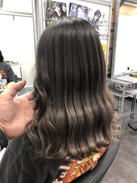 ユーアンドアイ(U&i) バレイヤージュスタイル