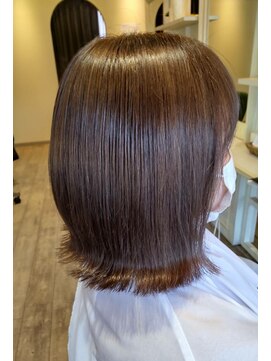 エメ(Aimer h-air) 外はねボブ×グレージュ