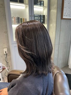 ロエ(loe) 大人シックなモスグレージュハイライト