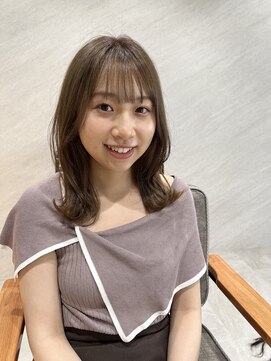 クム 横浜(qumu) pumu横浜　ベージュ×くびれミディアム