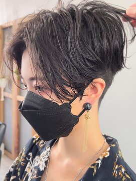 シャロン(SHARON) 【SHARON 原宿】20代30代40代 刈り上げ ハンサムショートパーマ