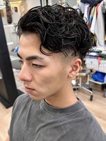 ウェイビーエフティフィフス 横浜西口(WAVEY ft.fifth) 横浜波巻きパーマシャドウパーマツイストスパイラルパーマ30代