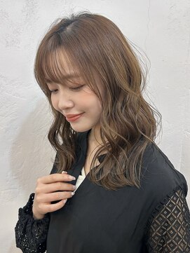 ファルベ(Farbe) ブリーチなしダブルカラーベージュミディアムレイヤー