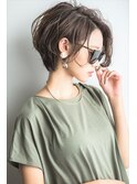 ショートパーマ　ニュアンスカール　ベージュ