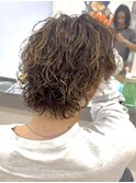 【サーフカールパーマ】センターパートウルフハイライトメッシュ