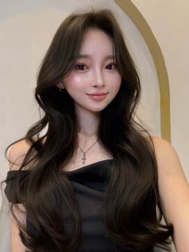 ミラ(MIRA) 韓国ヘア/くびれヘア/レイヤーカット/髪質改善/酸性ストレート