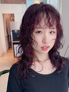 デコラ DECOR ウェット質感パーマミディ[ウェーブ/無造作パーマ/20代]