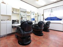 ヘアーサロン高石　理容室の雰囲気（マンツーマン接客でゆったりお過ごしいただけます。）
