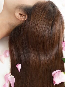 アクアスヘアーデザイン 廿日市店(AQUAS hair design)の写真/リーズナブルにエイジングケアが叶う…思い立ったときに通いやすく、染めるたび美しさが増す仕上がりに♪