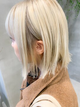 テトヘアー(teto hair) プラチナブロンド、ホワイトブロンド、ブリーチオンカラー