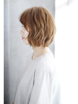 シュシュット(chouchoute) 吉祥寺/大人かわいいマッシュショートボブカーキグレージュ/017