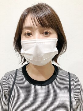 スナオ(sunao) 伸ばしかけひし形ショート×外ハネアレンジ