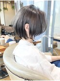 30代、40代/丸みとくびれショートボブ×グレージュ/大宮