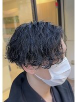 センターパート×波巻きスパイラルパーマ