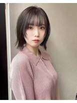 スターズ 船橋(STARS)&nbsp;レイヤー　ウルフ　ショートボブ　グレージュ　透明感