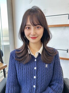 アリスバイアフロート 自由が丘(ALICe by AFLOAT) 鎖骨ミディアムのくびれヘア／レイヤーカット【自由が丘】