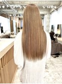 ロングストレート×ブラウンベージュ