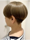 シンプル上品なハンサムショート