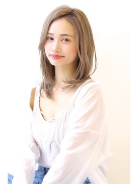 オーロ 塚口店(ORO) 内巻きレイヤーミディアムハイトーン