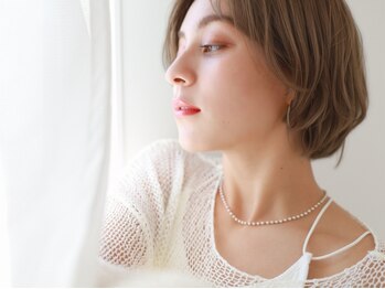 アカンサス バイ ミリー 高槻店(acanthus by milly)の写真/【高槻駅2分】気になる白髪も『白髪ぼかしハイライト』でおしゃれに変える♪白髪も馴染んで自然な仕上がり