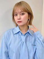 ヴェイン 渋谷(vain)&nbsp;ショートボブ ハイトーン ブリーチ 顔周りカット 前髪カット