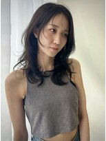 ソヨン 今池(SOYON)&nbsp;レイヤー×コテ巻き風パーマ×こなれ感